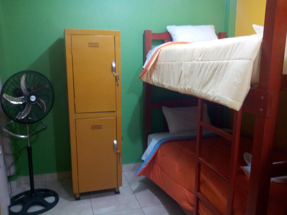 Bed and breakfast Sunset Airport *